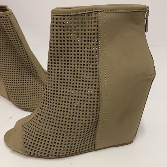 JUICY COUTURE Peep Toe Wedge Bootie Size 6 A17 - Picture 3 of 9